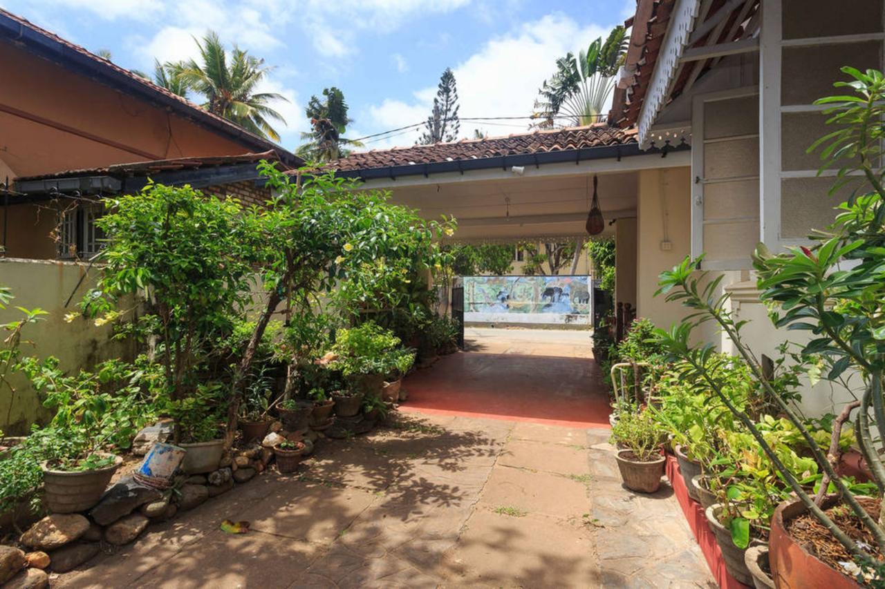Charming Homestay By The Beach Dehiwala-Mount Lavinia Exteriér fotografie